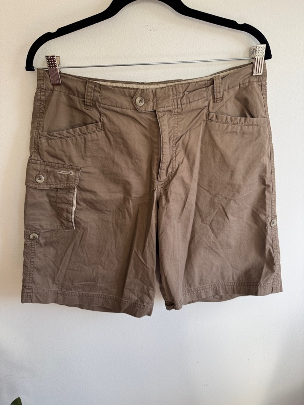 Columbia Sportswear Women’s Casual Cargo Shorts in Khaki